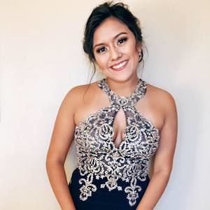 Meet your Posher, Leslie